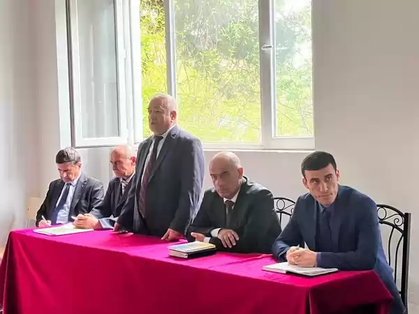 РИСОЛАТИ МУҲИМИ  ПАДАРУ МОДАР ДАР ТАЪЛИМУ ТАРБИЯИ ФАРЗАНД