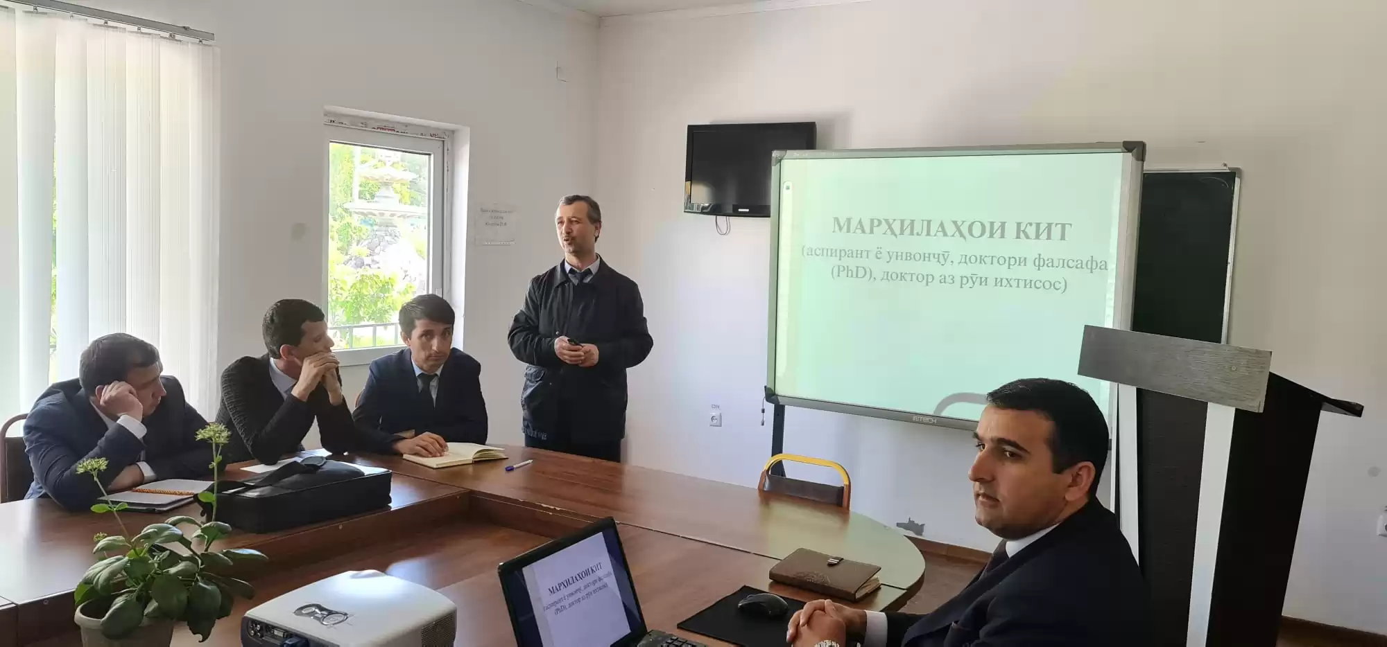 ИНТИХОБИ МАВЗӮИ КОРИ ИЛМӢ-ТАҲҚИҚОТӢ ВА СОХТОРУ ТАРКИБИ ДИССЕРТАТСИЯИ НОМЗАДӢ